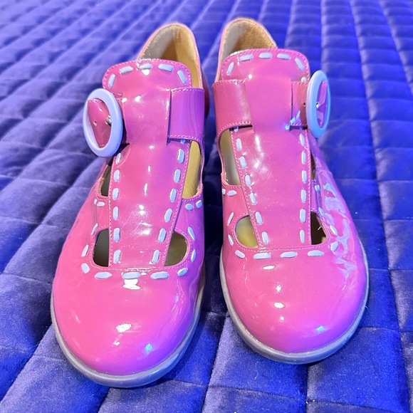 Fluevog Enneagram Enthusiast Vintage T-Strap Heel in Purple Patent - Picture 2 of 10